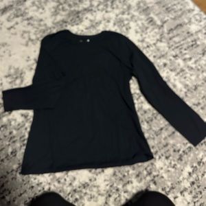 Hanes long sleeve shirt